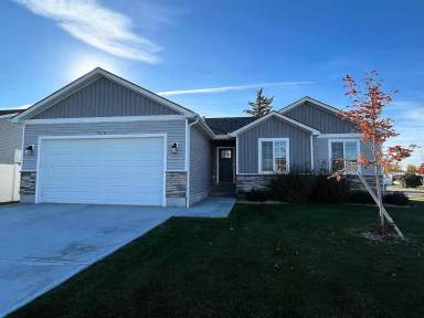 Main picture of 3624 S Hazen Dr