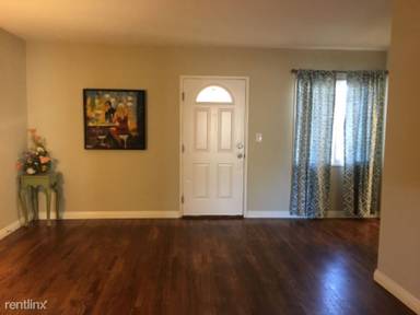 Main picture of 12018 Lamanda St