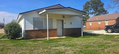 Main picture of 5429 McIntosh Rd