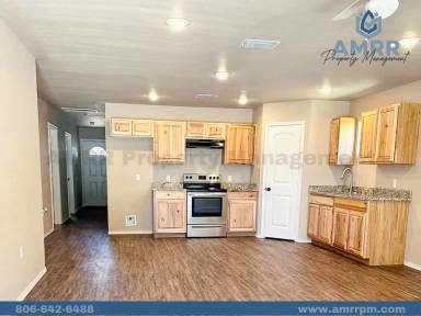 Main picture of 3411 E 17th St