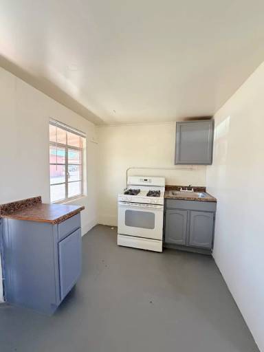 Main picture of 3314 E Benson Hwy