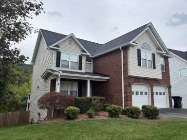Main picture of 4465 Olyvia Pl