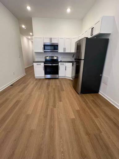 Main picture of 4213 W Girard Ave