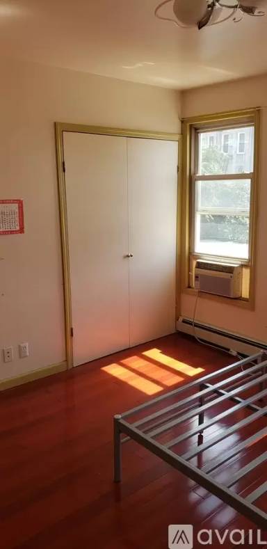 Main picture of 414 52nd St