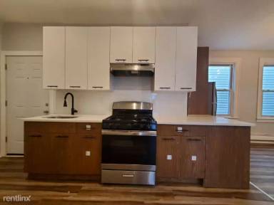 Main picture of 282 Lexington Ave