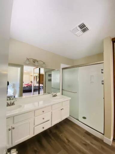 Main picture of 2342 Viewcrest Rd
