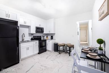 Main picture of 903 80th St