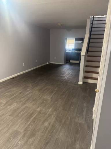 Main picture of 2022 Newcomb St
