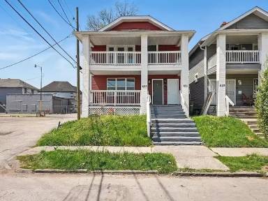 Main picture of 831-833 Lilley Ave