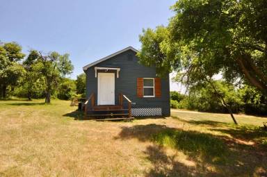 Main picture of 1866 Old Mineral Wells Hwy