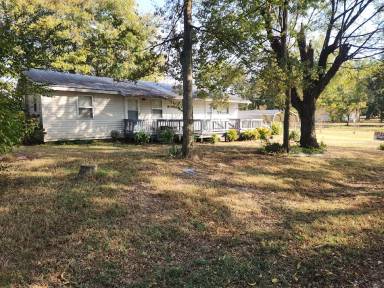 Main picture of 804 Avenue 2 NE