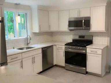 Main picture of 19 Spruce Rd