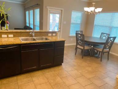 Main picture of 219 Chering Dr