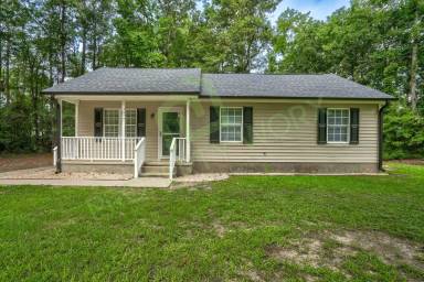 Main picture of 3877 Collie Rd