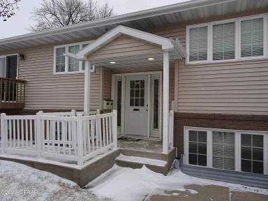 Main picture of 930 2nd Ave NE