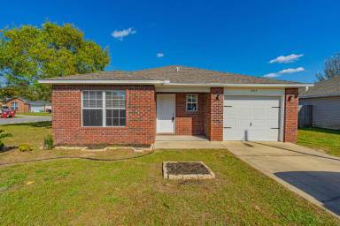 Main picture of 295 Limestone Cir