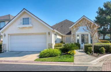 Main picture of 6624 N Wembley Dr