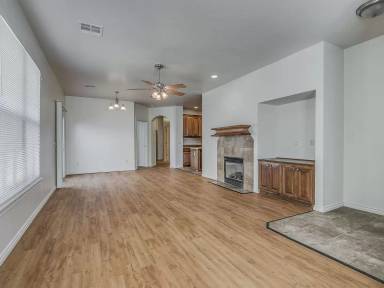 Main picture of 11409 NW 121st Pl