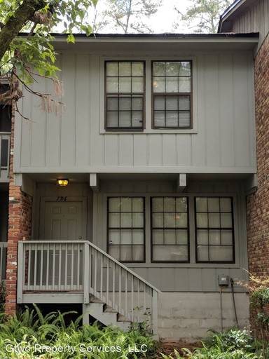 Main picture of 796 Timberway Ct