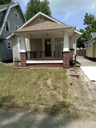 Main picture of 1740 Duncan Rd