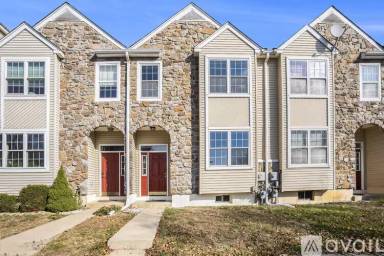 Main picture of 120 Poplar Ct