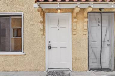 Main picture of 1074 Obispo Ave