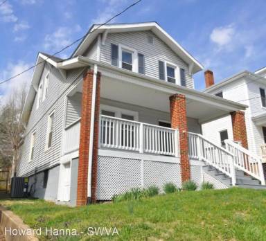 Main picture of 944 Morehead Ave SE