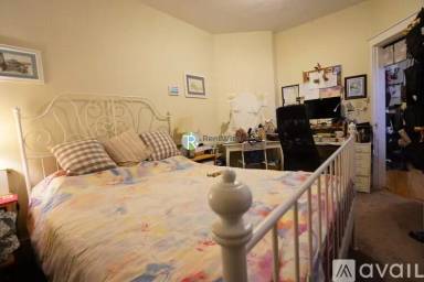 Main picture of 1681 Commonwealth Ave