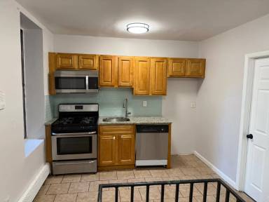 Main picture of 1202 BERGENLINE - 05