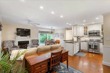 Main picture of 1615 Olinda Rd