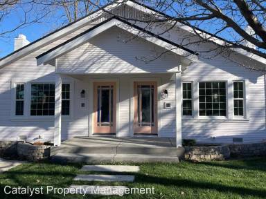 Main picture of 425 41st St