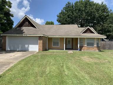 Main picture of 17752 La Grange Ct