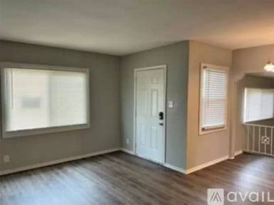 Main picture of 17469 Bullock St