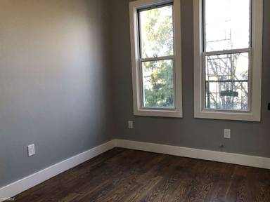 Main picture of 112 Duncan Ave