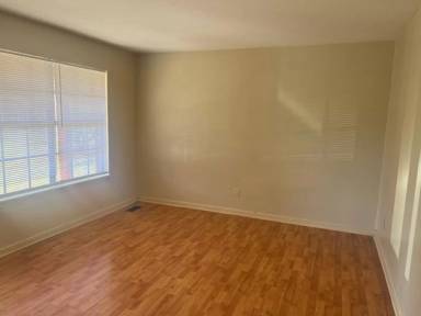 Main picture of 815 Scenic Dr SE