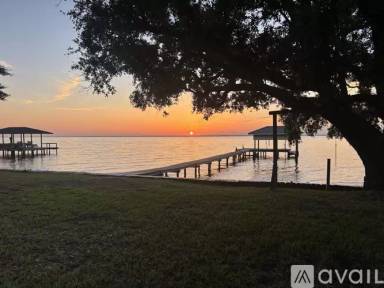 Main picture of 6446 E Bay Blvd