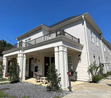 Main picture of 78 N Rembert St