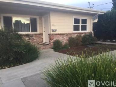 Main picture of 1211 Johnson St