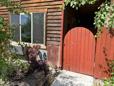 Main picture of 6232 Three Needles Ln