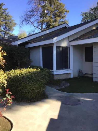 Main picture of 1536 E Castleview Ave