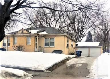 Main picture of 1410 S Willow Ave