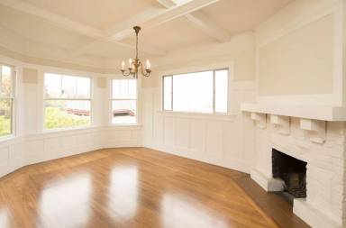 Main picture of 2923 Scott St