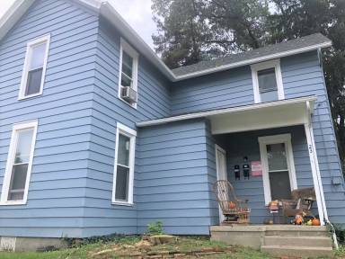 Main picture of 23 Morris Ave