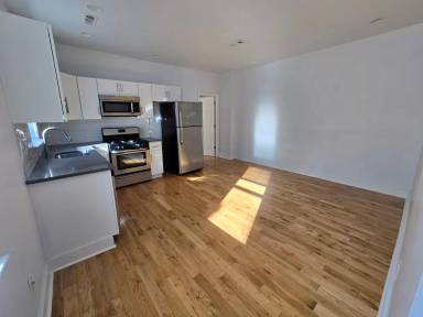 Main picture of 915 S 18th St