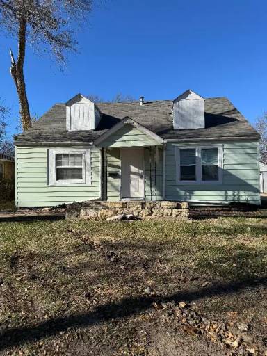 Main picture of 223 N Columbia Ave