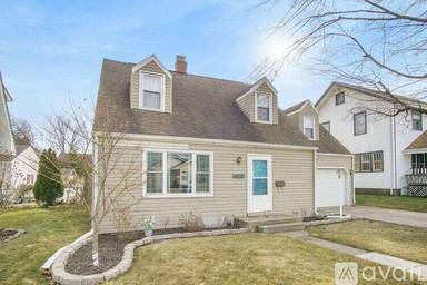Main picture of 422 N Byrkit St
