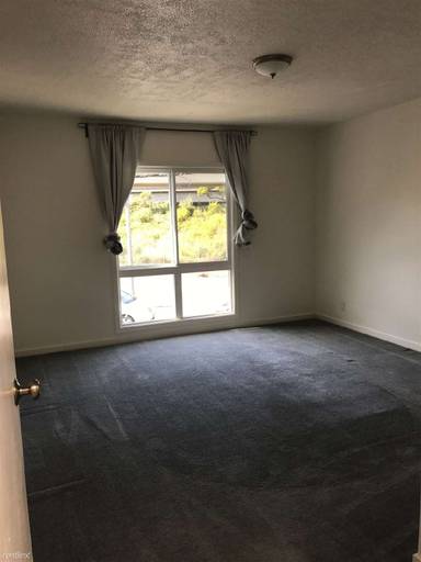 Main picture of 3129 Alemany Blvd