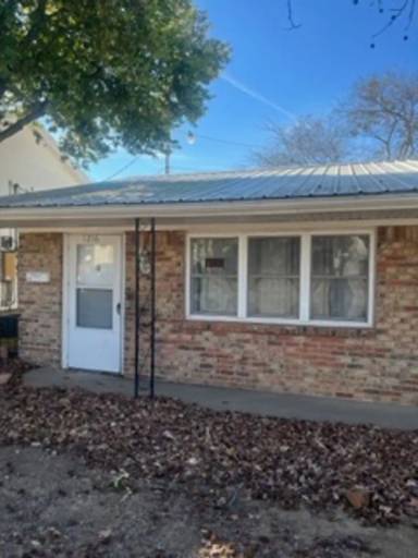 Main picture of 1214 S 22nd St