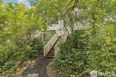 Main picture of 328 W Whispering Oaks Ln