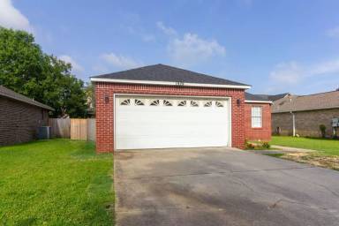 Main picture of 1928 Jo Tam Ln